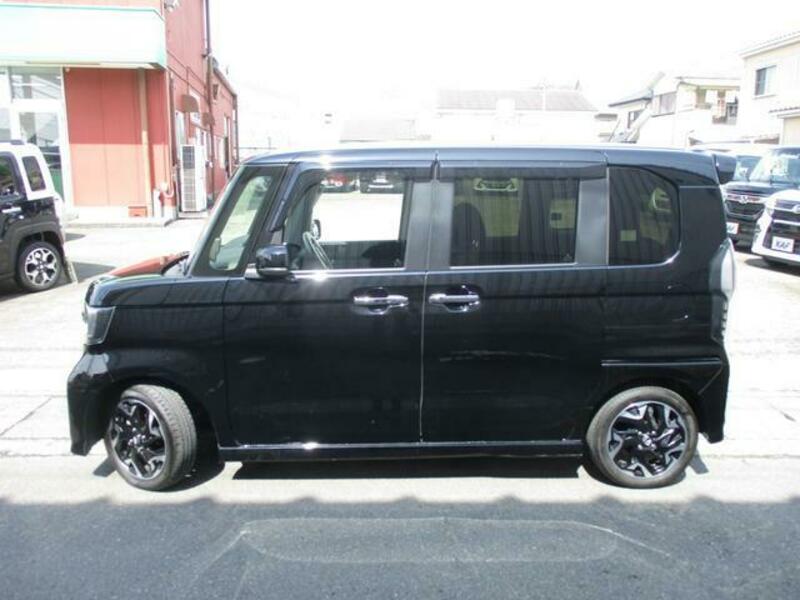 N BOX CUSTOM