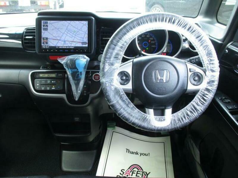 N BOX CUSTOM