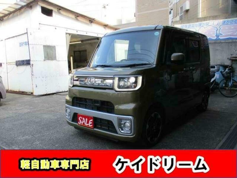 DAIHATSU WAKE