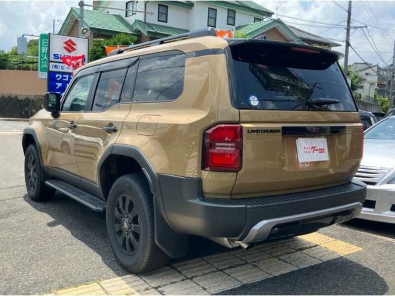 LAND CRUISER 250