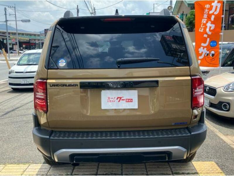 LAND CRUISER 250