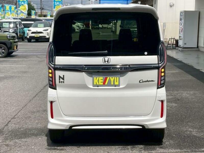 N BOX CUSTOM