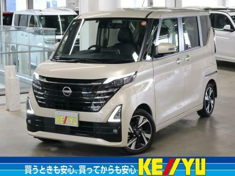 NISSAN ROOX