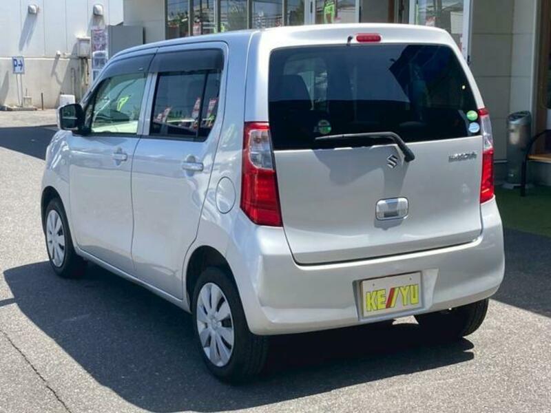 WAGON R