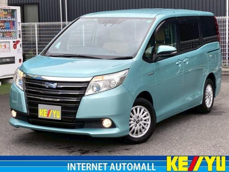 TOYOTA NOAH