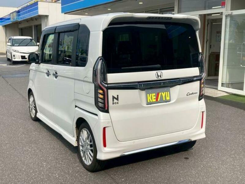 N BOX CUSTOM