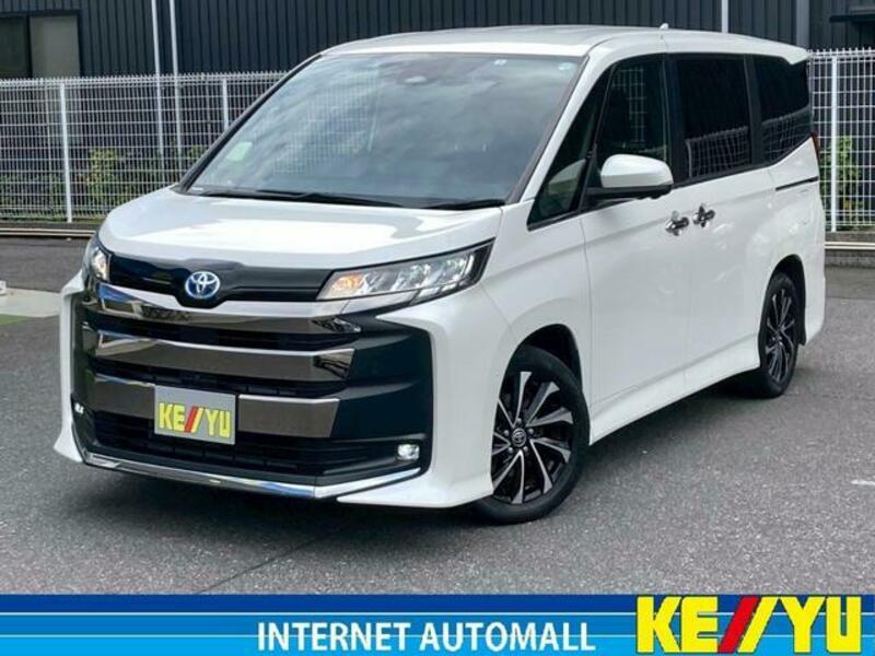 TOYOTA NOAH