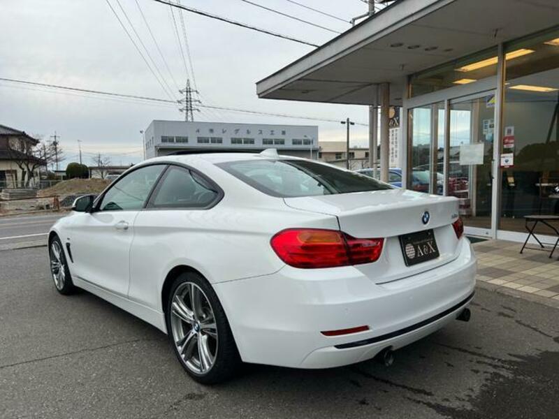 4 SERIES