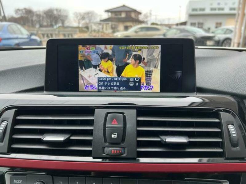 4 SERIES