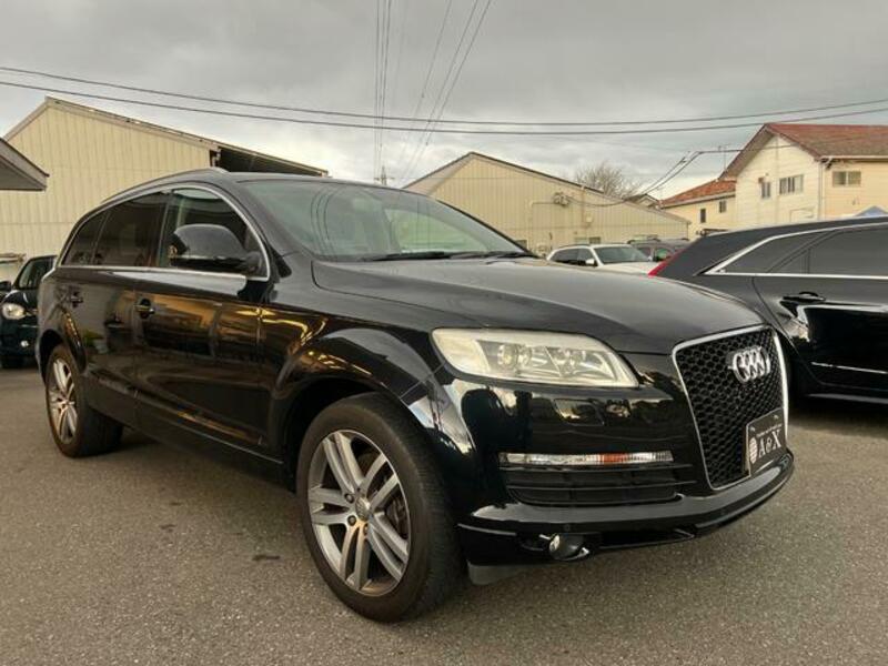 Q7