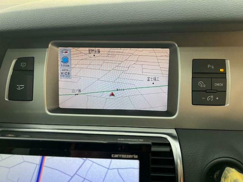 Q7