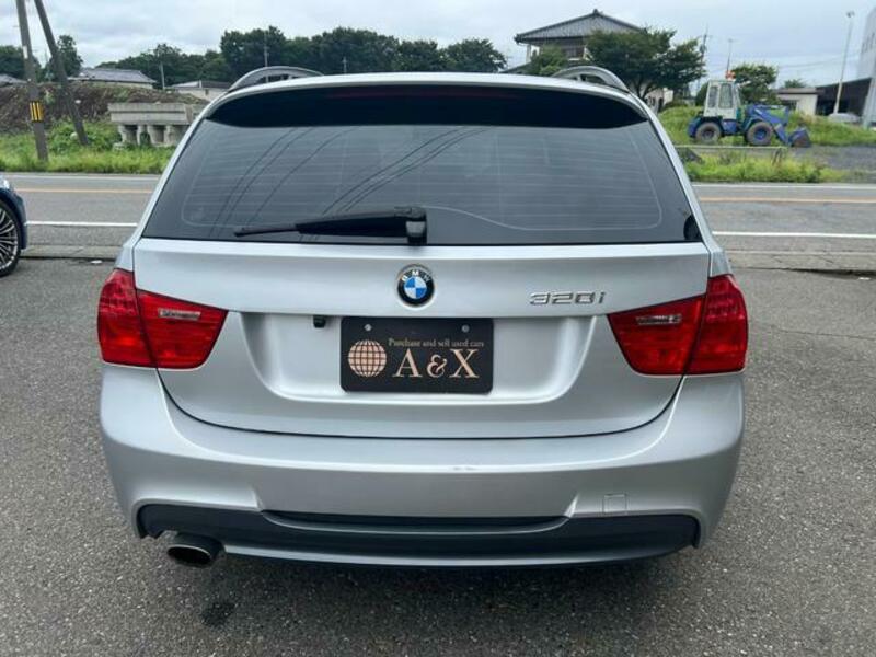 3 SERIES