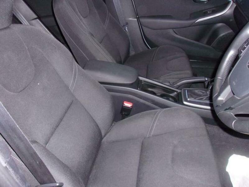 V40