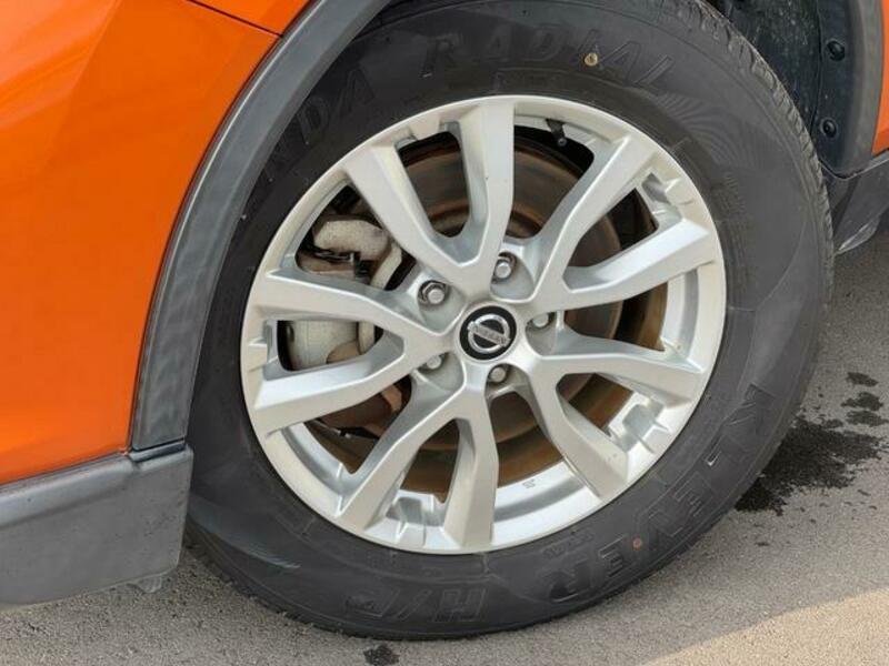 X-TRAIL
