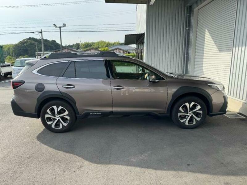 LEGACY OUTBACK