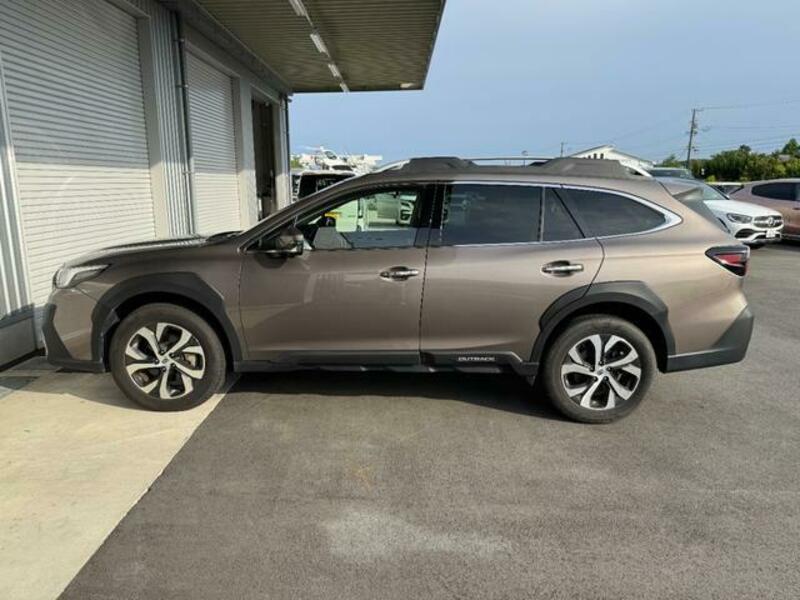 LEGACY OUTBACK