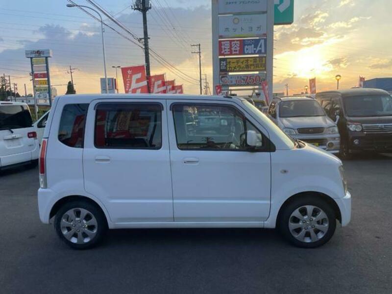 WAGON R
