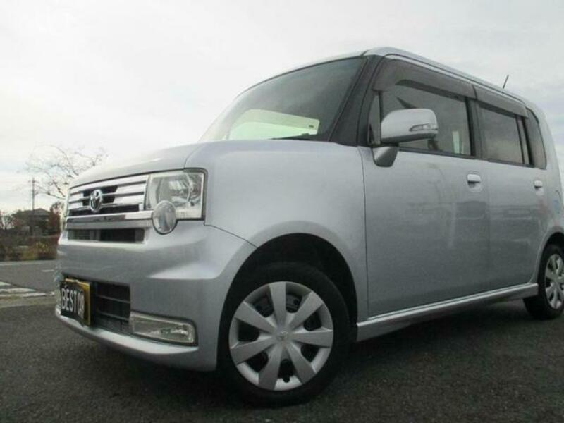 TOYOTA PIXIS SPACE