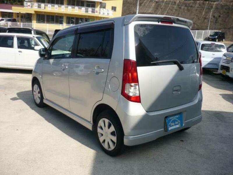 WAGON R
