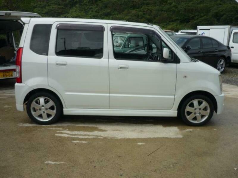 WAGON R