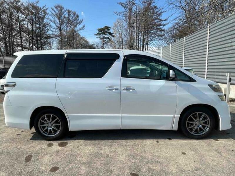 VELLFIRE