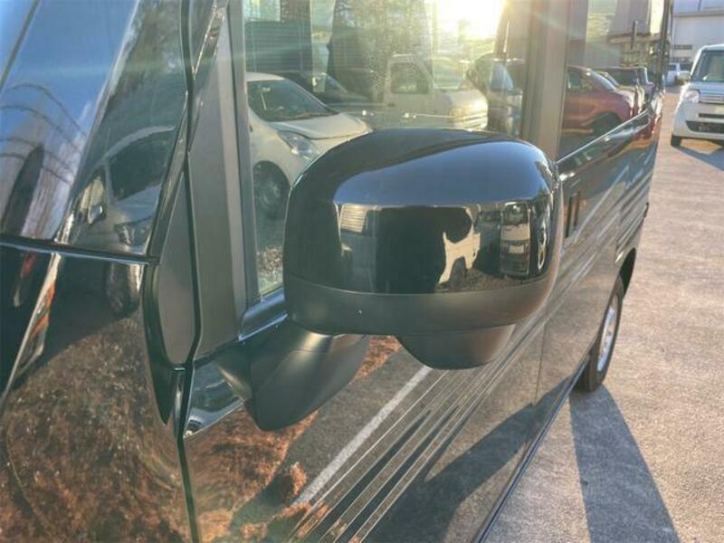N-VAN