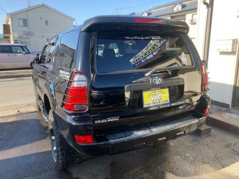 HILUX SURF