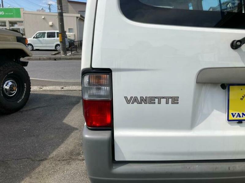 VANETTE VAN