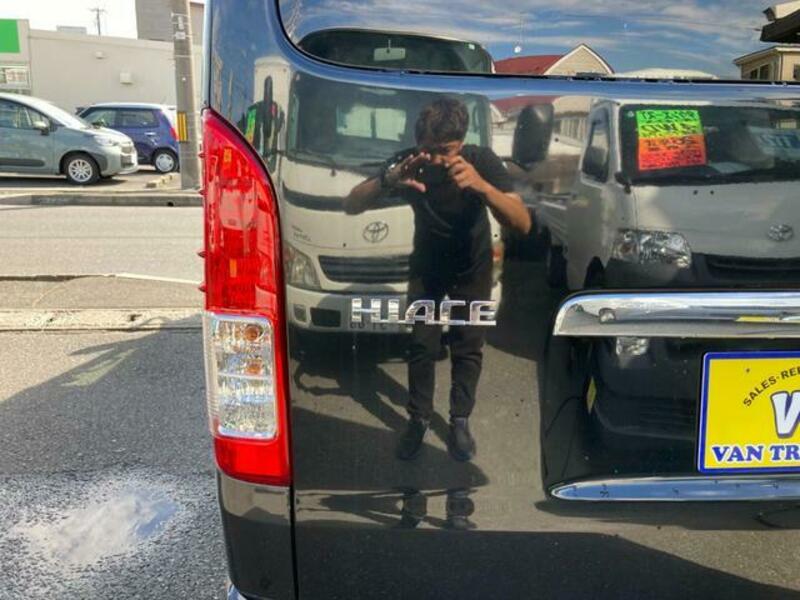 HIACE VAN