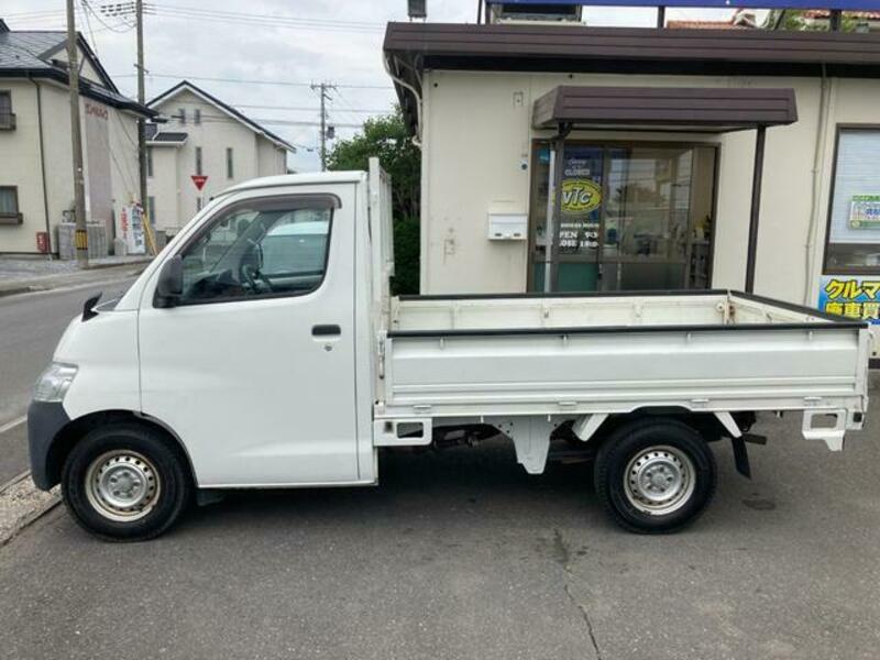 TOWNACE TRUCK