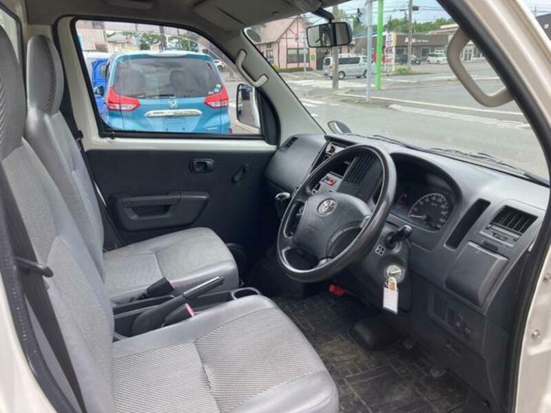 TOWNACE TRUCK