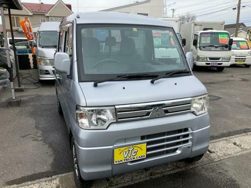 MINICAB VAN
