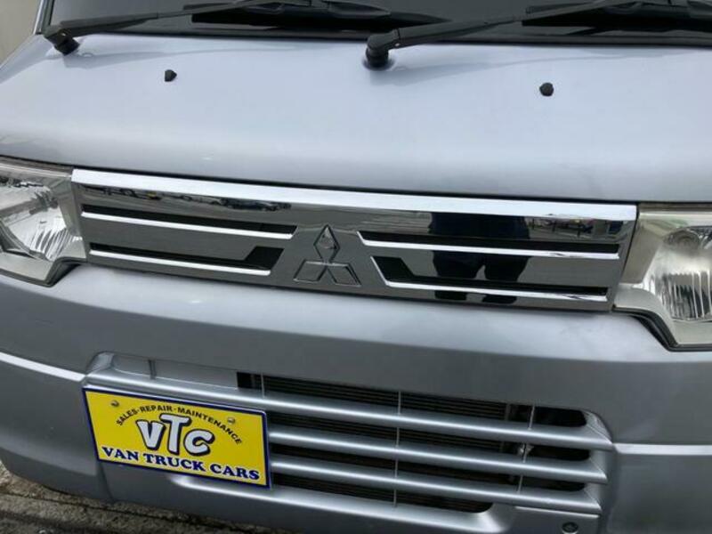 MINICAB VAN