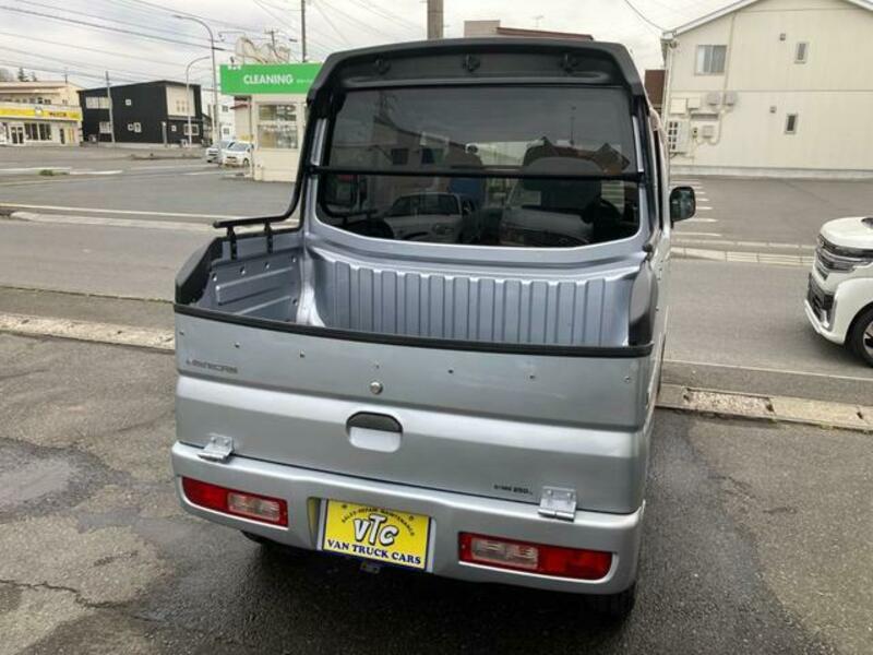 MINICAB VAN