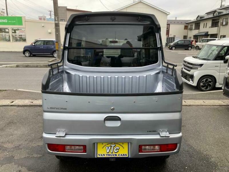 MINICAB VAN