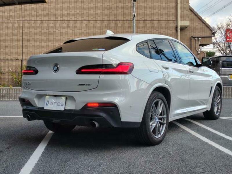 X4