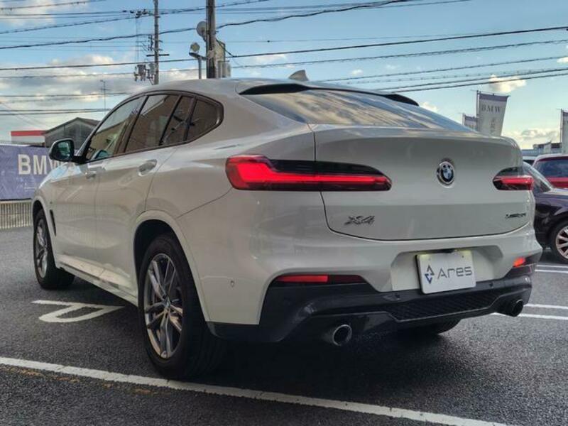 X4