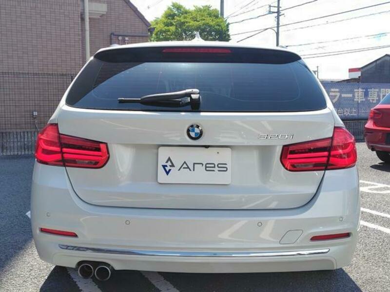 3 SERIES