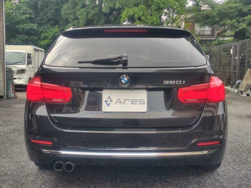 3 SERIES