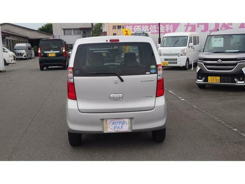 WAGON R