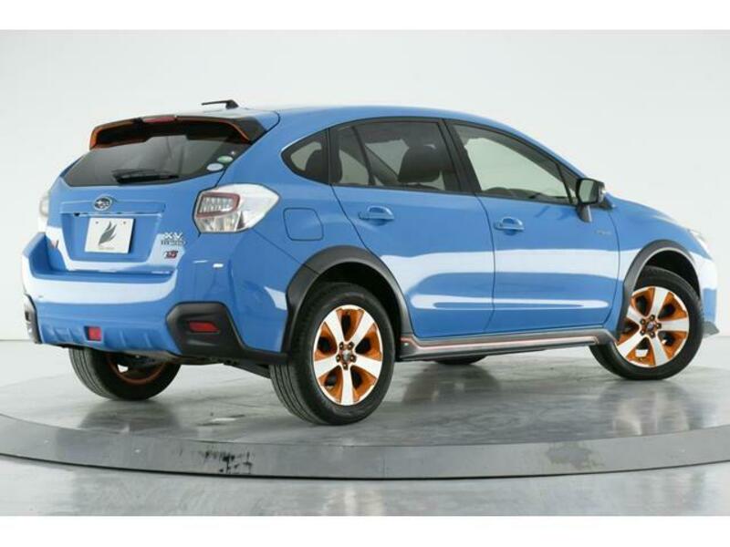 XV HYBRID