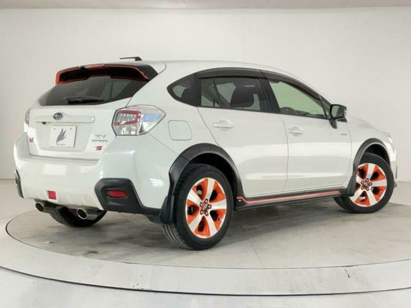 XV HYBRID