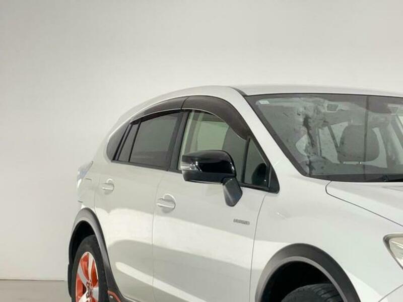 XV HYBRID