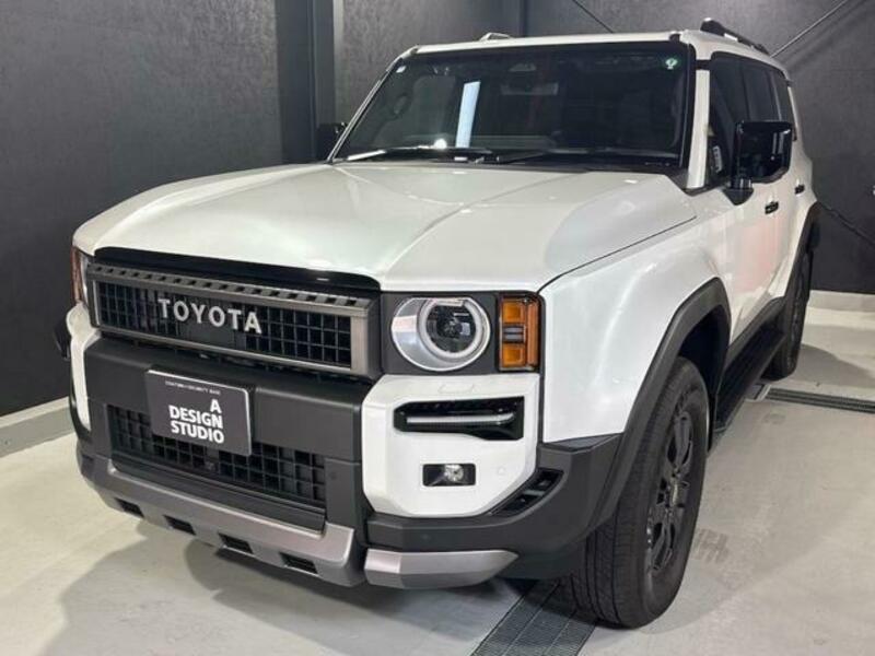 TOYOTA LAND CRUISER 250