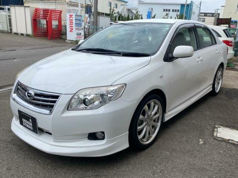 COROLLA AXIO