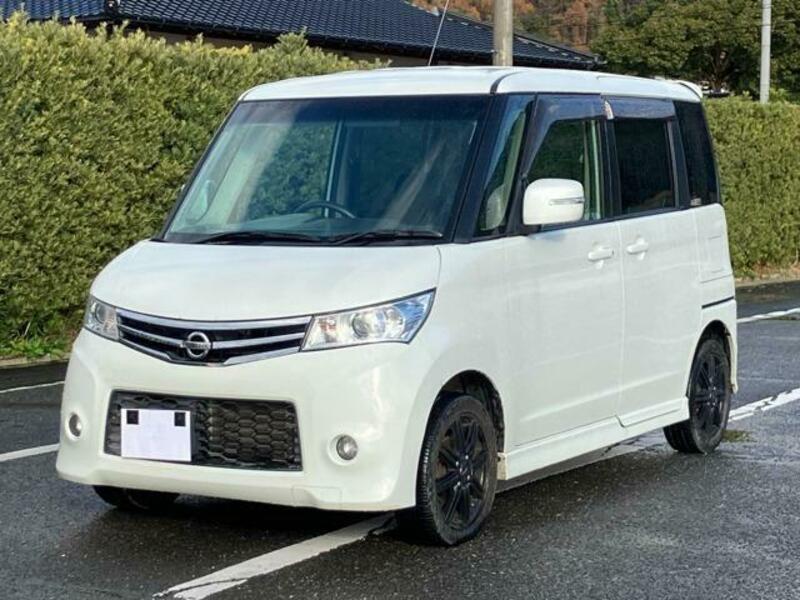 NISSAN ROOX