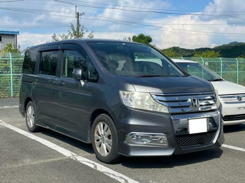 HONDA STEPWAGON SPADA