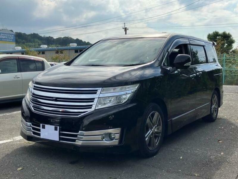 NISSAN ELGRAND