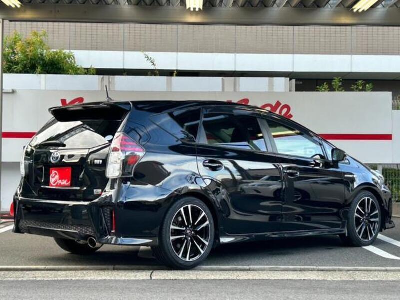 PRIUS ALPHA