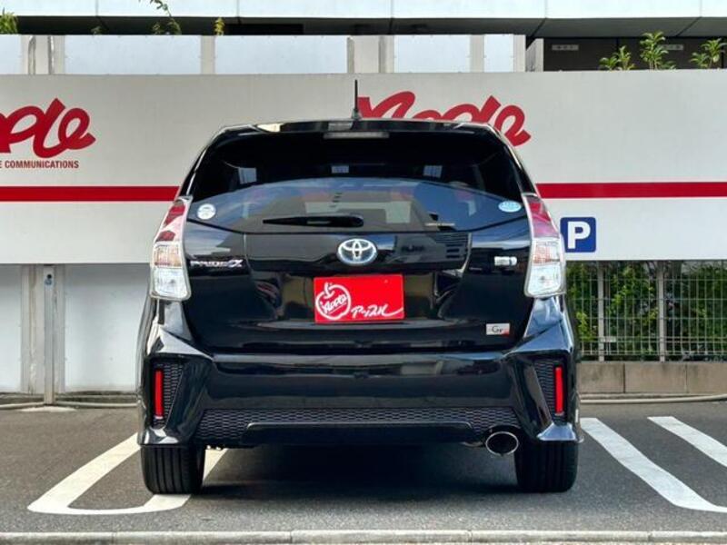 PRIUS ALPHA